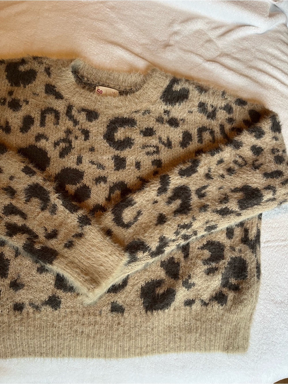 SO Leopard Crewneck Sweater - Tan & Dark gray size medium